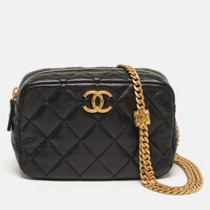 مملوكة مسبقًا Chanel Camera Case Mini Black Quilted Leather Bag