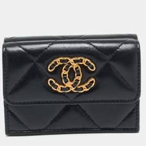 Pre Owned Chanel 19 Black Quilted Leather Trifold Wallet