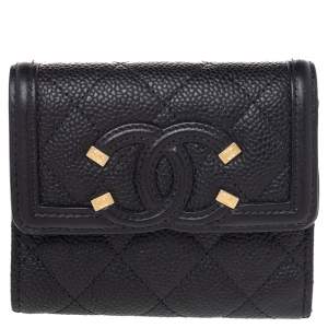 مملوكة مسبقًا Chanel Black Caviar Leather Small CC Filigree Flap Wallet