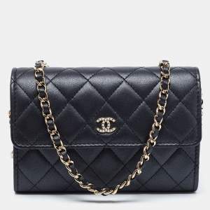 Pre Owned محفظة بسلسلة شانيل جلد أزرق كحلي مبطن مزخرفة لؤلؤ