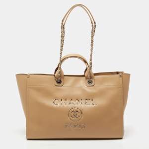 Pre Owned Chanel Beige Leather Large Studded Deauville Tote 