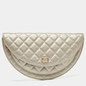 Pre Owned Chanel Metallic Light Gold Quilted Leather Flap Clutch