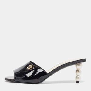 Chanel Black Patent Leather CC Slide Sandals Size 42