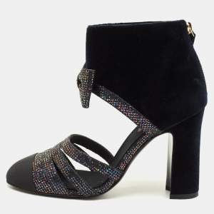 مملوكة مسبقًا Chanel Size 37.5 Navy Blue/Black Velvet and Grosgrain Cap Toe Booties