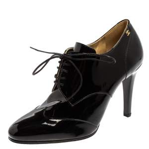 Chanel Black Patent Leather CC Lace Up Derby Booties Size 37