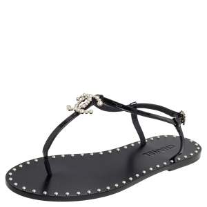 Pre Owned Chanel Black Patent Leather CC Pearl Embellished Flat Thong Sandals Size 40.5