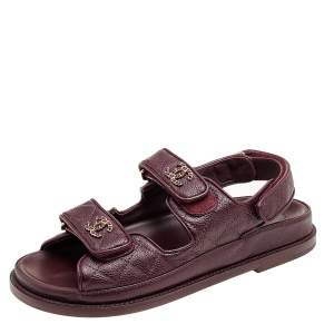 مملوكة مسبقًا Chanel Burgundy Quilted Leather CC Velcro Flat Sandals Size 38