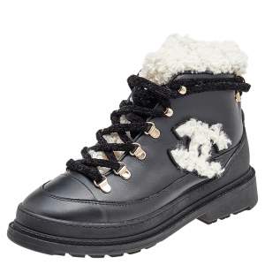 Chanel Black Leather And Shearling Lace-Up Ankle Boots Size 36.5