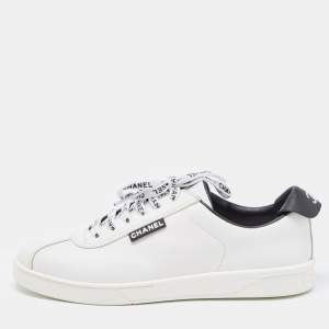 Chanel White/Black Leather Low Top Sneakers Size 39.5