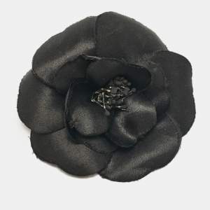 Pre Owned Chanel Vintage Black Camellia Silk Pin Brooch