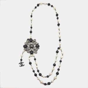 Pre Owned Chanel CC Resin Faux Pearl Beads Crystals Silver Tone Necklace