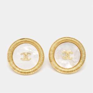 Pre Owned Chanel CC Mother of Pearl Gold Tone Clip On Earrings