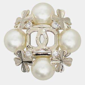 Chanel CC Pearl Embellished Flower Brooch