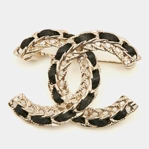 مملوكة مسبقًا Chanel CC Leather Gold Tone Brooch