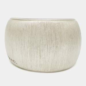 Pre Owned Chanel Enamel Silver Tone Open Cuff Bracelet