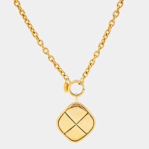 Chanel CC Matelassé Diamond Shape Gold Tone Necklace