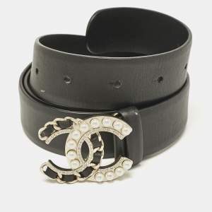 مملوكة مسبقًا Chanel Black Leather CC Faux Pearl and Crystals Embellished Buckle Belt 90CM