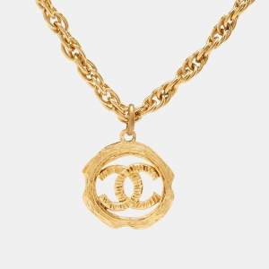Pre Owned Chanel CC Gold Tone Pendant Necklace