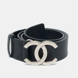 Pre Owned Chanel Black Leather CC Buckle Belt 75CM