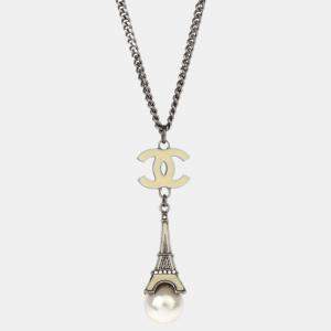 Pre Owned Chanel Eiffel Tower Artificial Pearl Rhinestone Silver Chain Necklace