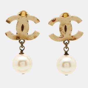Pre Owned Chanel CC Faux Pearl Gold Tone Earrings