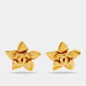 Pre Owned Chanel CC Flower Gold Tone Clip-on Stud Earrings