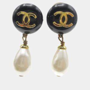 Pre Owned Chanel Artificial Pearl Dangle Earrings Clip-On Gold Black