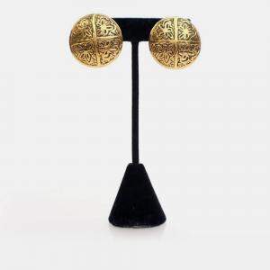Pre Owned Chanel Vintage Gold Medallion Clip On Earrings