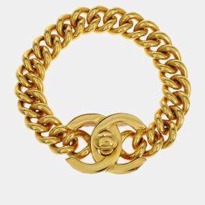 Pre Owned Chanel Turnlock Bracelet Gold