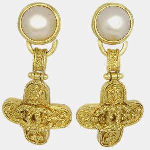 Pre Owned Chanel Artificial Pearl Dangle Earrings Clip-On Gold