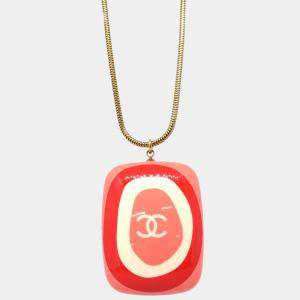 Pre Owned Chanel Gold Pink Acrylic Pendant Necklace