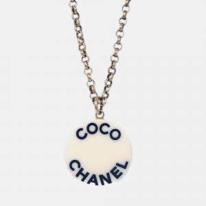 Pre Owned Chanel Gold White Pendant Necklace