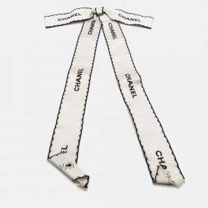 Pre Owned Chanel Bow Brooch Pin White Satin