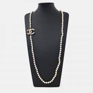 Pre Owned Chanel pearl necklace