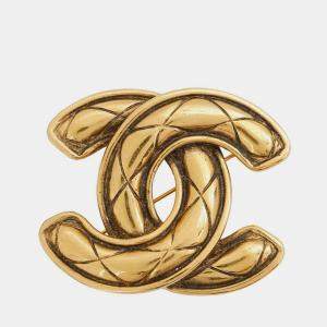 مملوكة مسبقًا Chanel Matelasse CC Logo Brooch Gold Metal