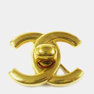 Pre Owned Chanel Turnlock Brooch Pin Gold Small