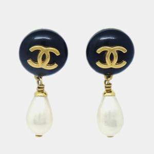 Pre Owned أقراط شانيل معلقة لؤلؤ صناعي مشبك ذهبية