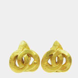 مملوكة مسبقًا Chanel Heart Earrings Clip-On Gold