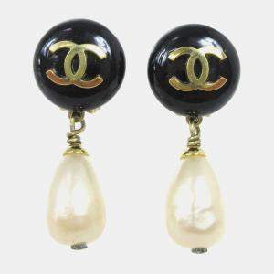 مملوكة مسبقًا Chanel Artificial Pearl Dangle Earrings Clip-On Black