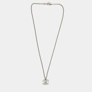 Pre Owned Chanel F12 Silver Tone Double CC Crystal Pendant Necklace