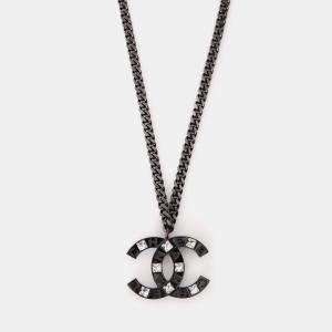 مملوكة مسبقًا قلادة شانيل تفاصيل كريستال أسود CC