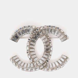 Pre Owned Chanel Silver Tone Crystal Embellished CC Brooch
