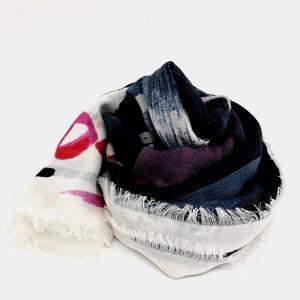 مملوكة مسبقًا Chanel Multicolor cashmere muffler