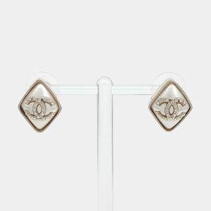 Pre Owned أقراط شانيل لون ذهبي