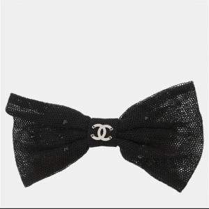 Pre Owned Chanel Barrette Cc Logo Black Cotton Metal