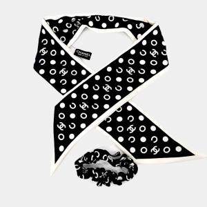 Pre Owned رباط شعر وشريط عنق شانيل حرير متعدد الألوان