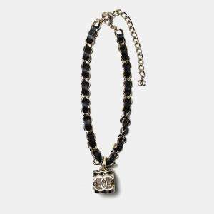 Pre Owned قلادة شانيل بشعار الماركة سي سي ومكعب بندانت