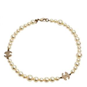 Pre Owned Chanel Gold Tone Crystal CC Pearl Short Necklace
