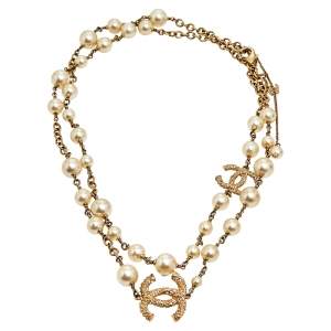 Pre Owned Chanel Gold Tone Graduated Pearl CC Charm Double Layer Necklace 