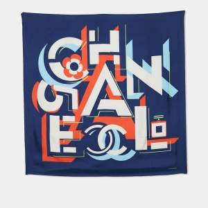 مملوكة مسبقًا Chanel Blue Printed Silk Square Scarf 